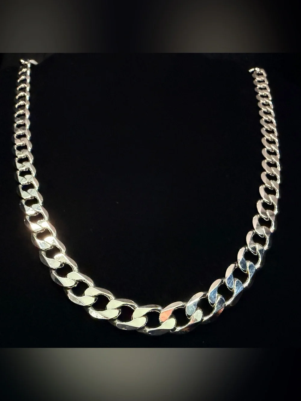 Cuban 925 Stamped Silver filled 22in 9.3MM necklace. 55.5g. Very nice piece